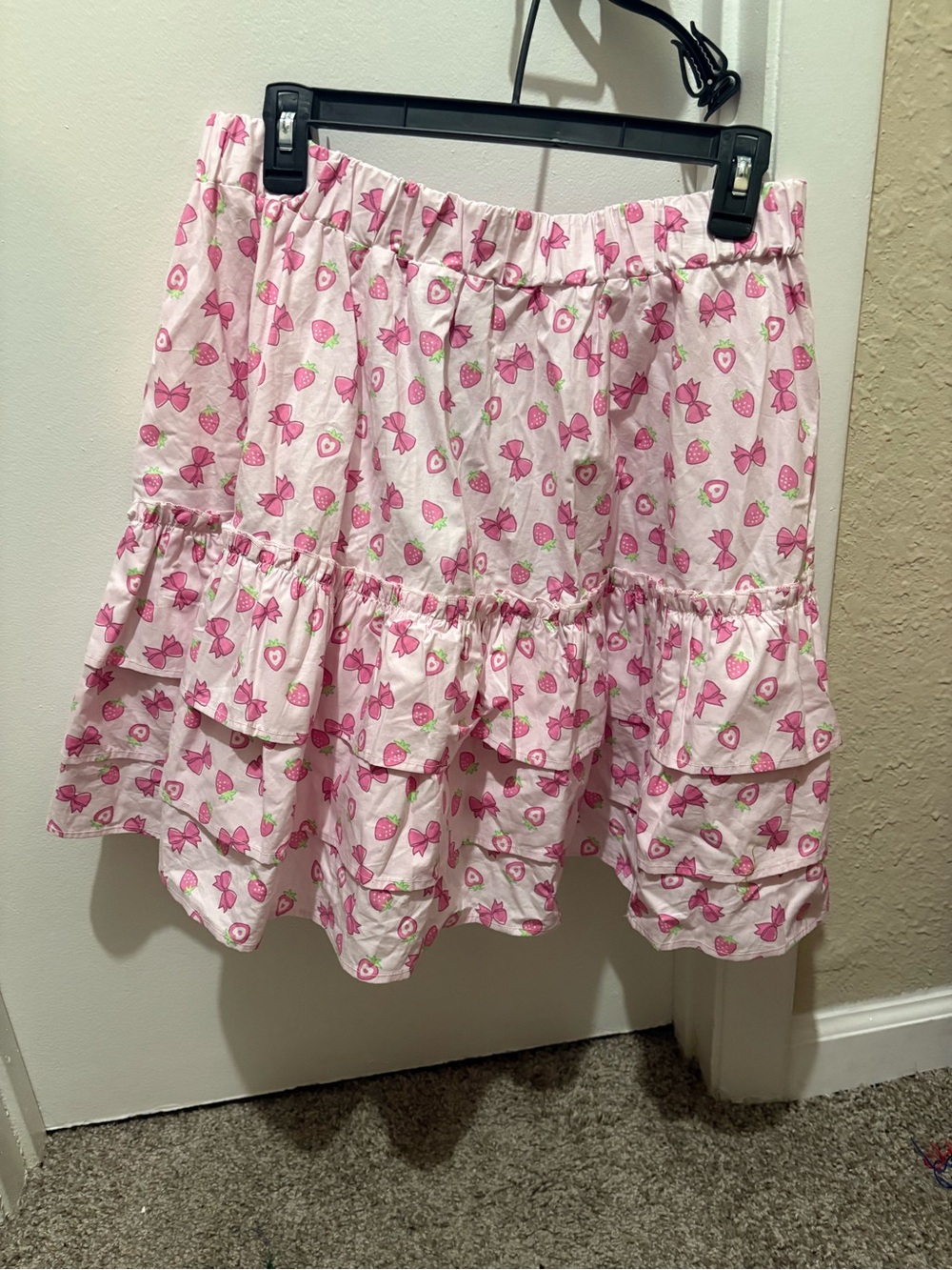 Hot Topic Pink Strawberry & Bow Tiered Ruffle Skirt